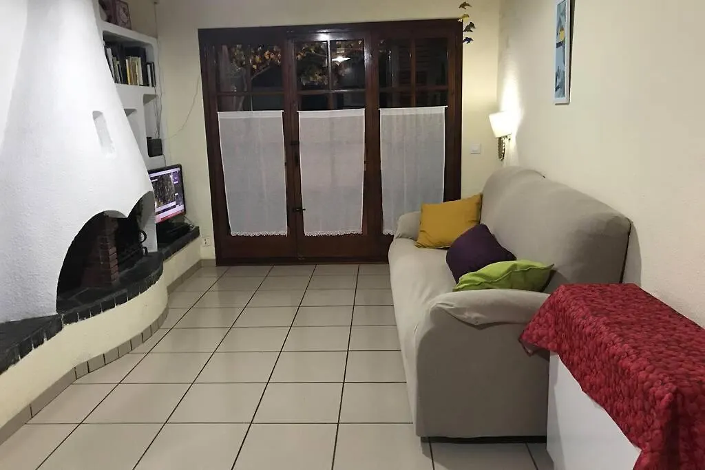 Villa Casita blanca con fibra óptica y piscina cominutaria Tossa de Mar