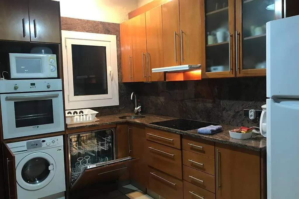 Villa Casita blanca con fibra óptica y piscina cominutaria Tossa de Mar Сasa de vacaciones