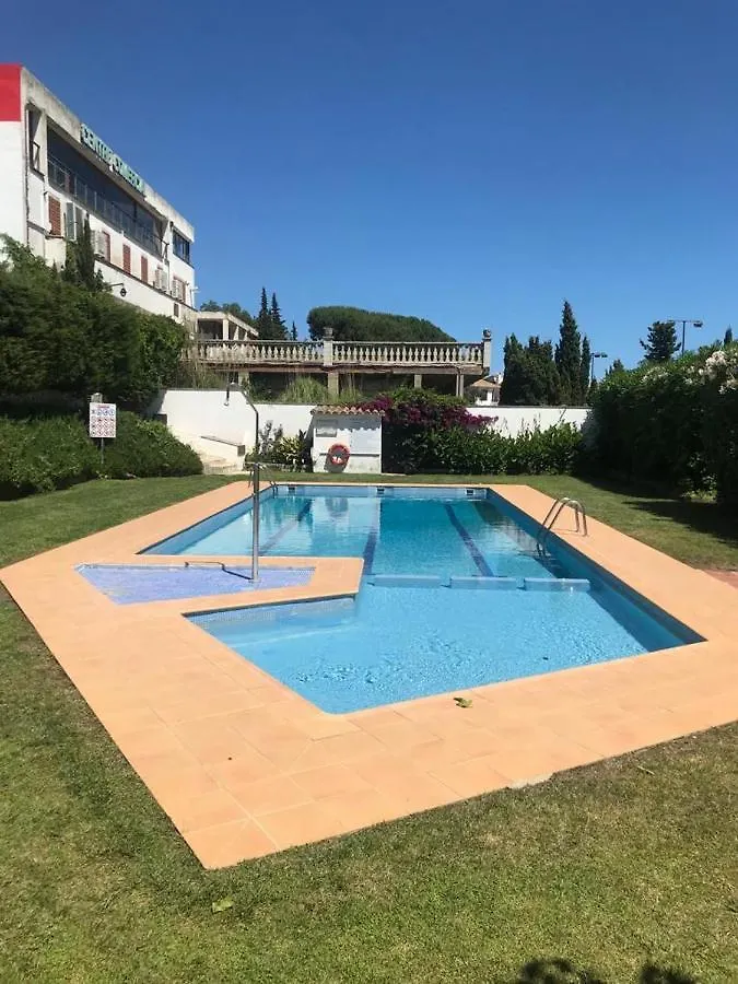 Villa Casita blanca con fibra óptica y piscina cominutaria Tossa de Mar 0*,